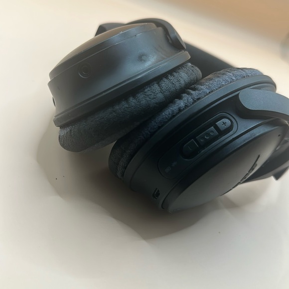 Bose headphones - Picture 3 of 4